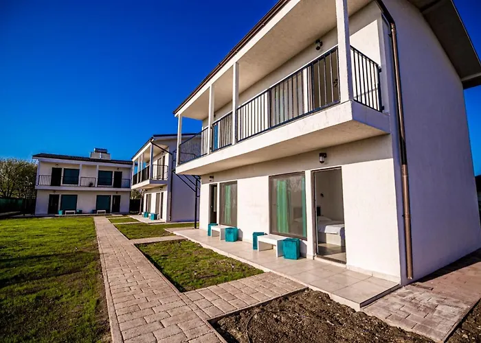 Complex Turistic N&s Pensiune 2 Mai