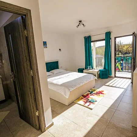 Complex Turistic N&s Guest house