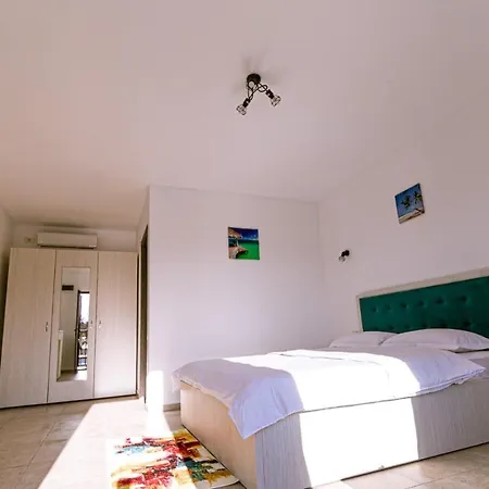 Complex Turistic N&s Guest house