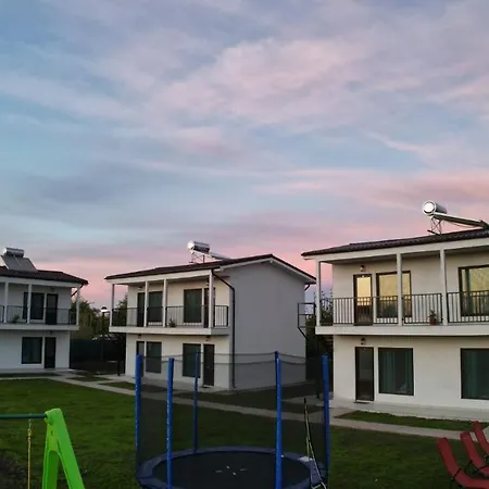 Complex Turistic N&s Guest house 3*