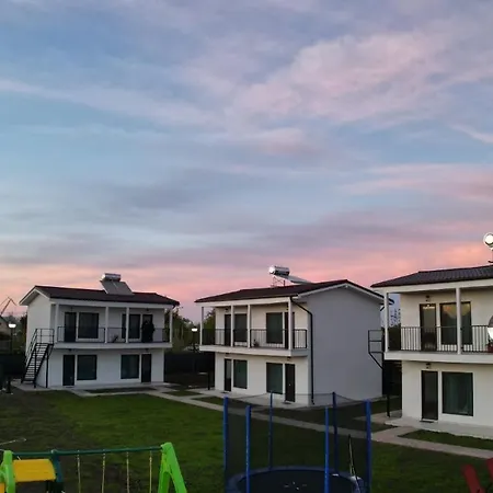 Guest house Complex Turistic N&s