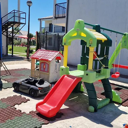Complex Turistic N&s Două Mai