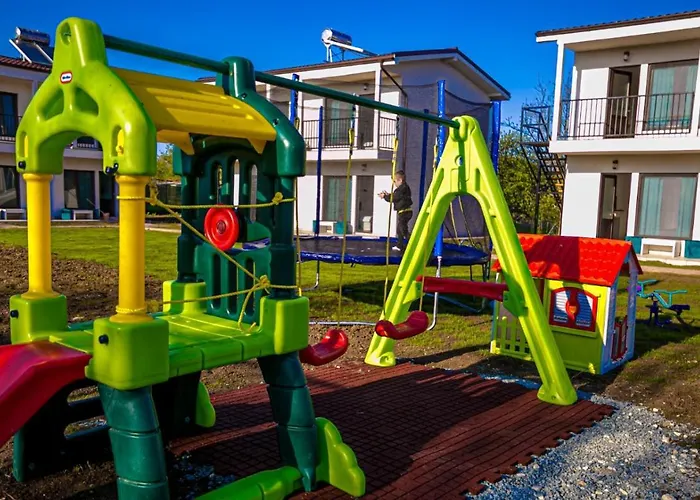 Complex Turistic N&s ドウア・マ