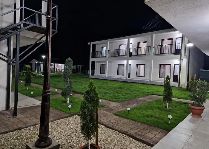 ゲストハウス Complex Turistic N&s ドウア・マ