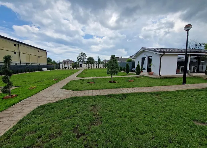 Complex Turistic N&s 3* ドウア・マ