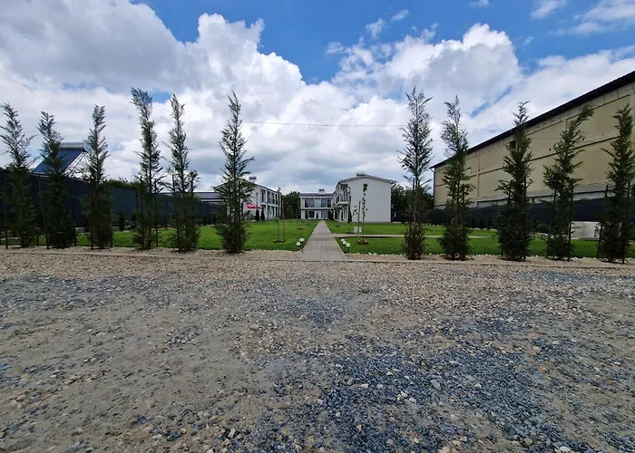 Complex Turistic N&s ゲストハウス ドウア・マ