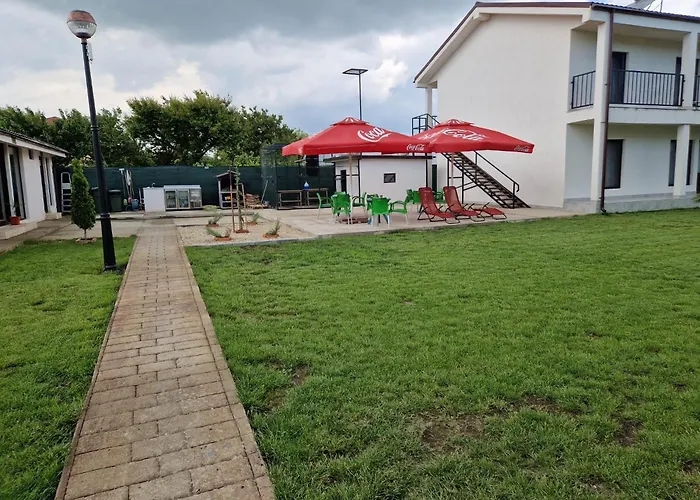 ゲストハウス Complex Turistic N&s 3*